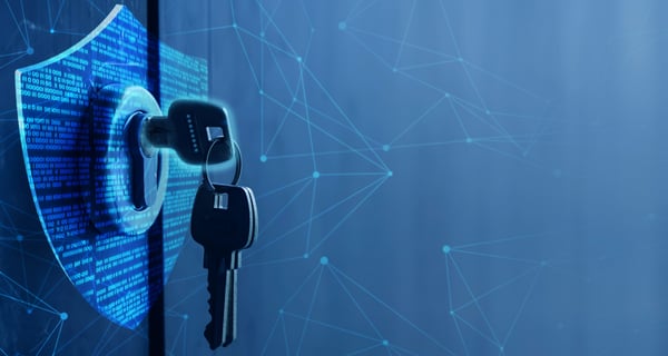 Llaves en escudo digital simbolizan blockchain contra corrupción