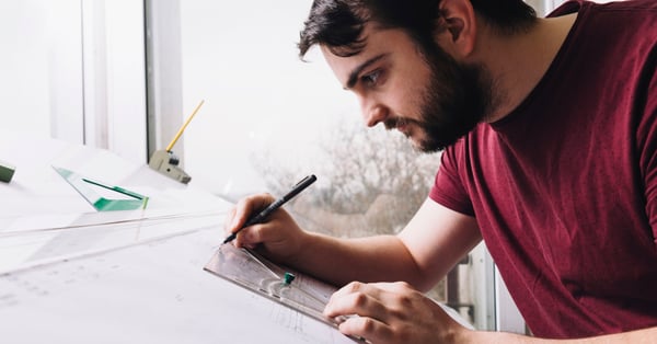 Arquitecto con criterio avanzado, estudiante de maestría