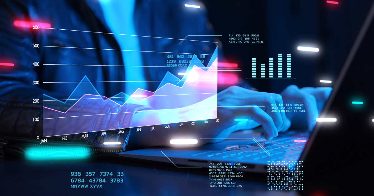Hombre usa plataforma de inteligencia financiera para impulsar su empresa