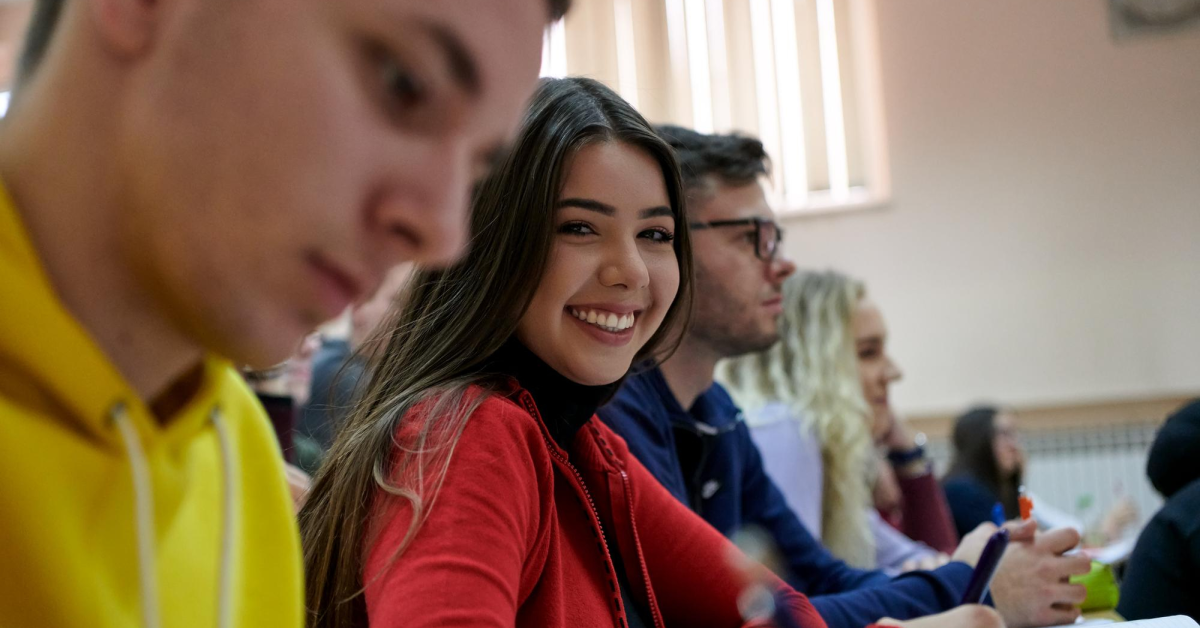 Estudiantes de pedagogía presencial en universidad privada