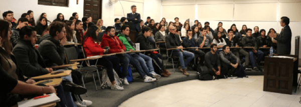 conferencia-ceo-rassini-en-universidad-panamericana.png
