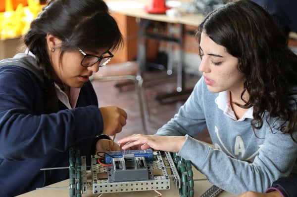 prepa-para-mujeres-taller-robotica