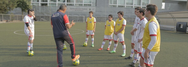 beneficios-practicar-futbol-en-adolescencia