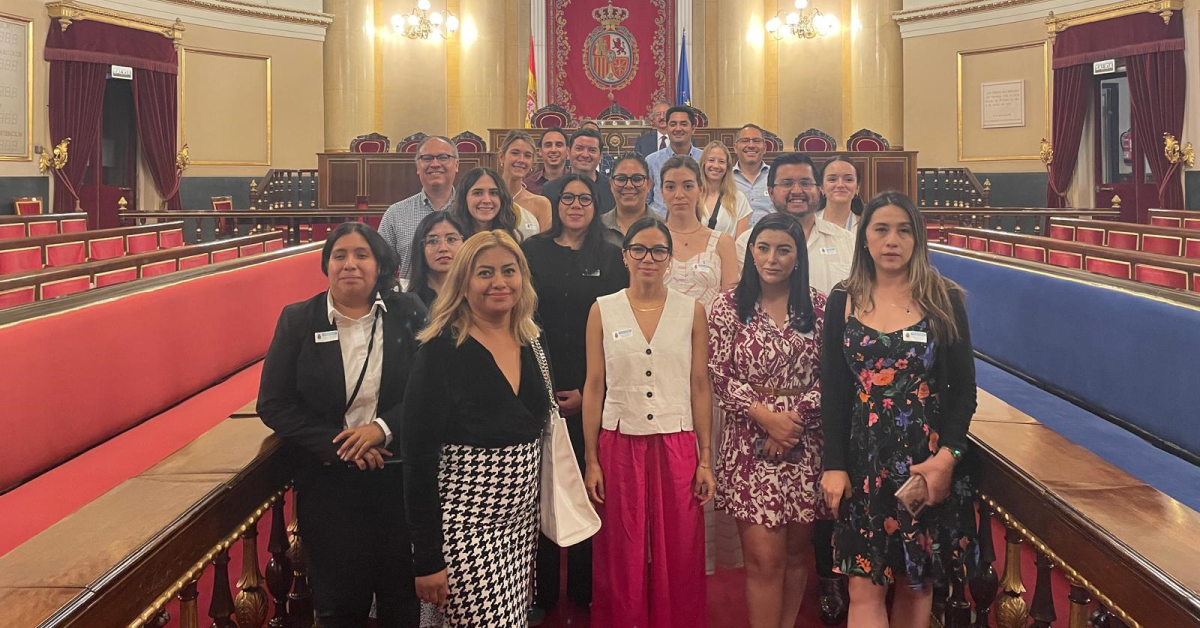 Alumnos en Semana Internacional de Gobierno en Madrid