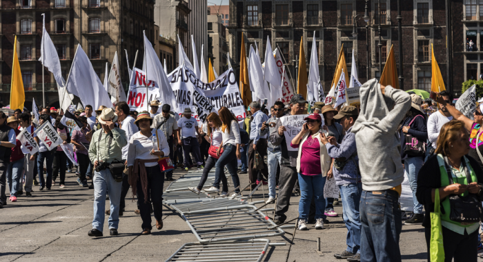 Marcha contra la corrupción en Zócalo de México