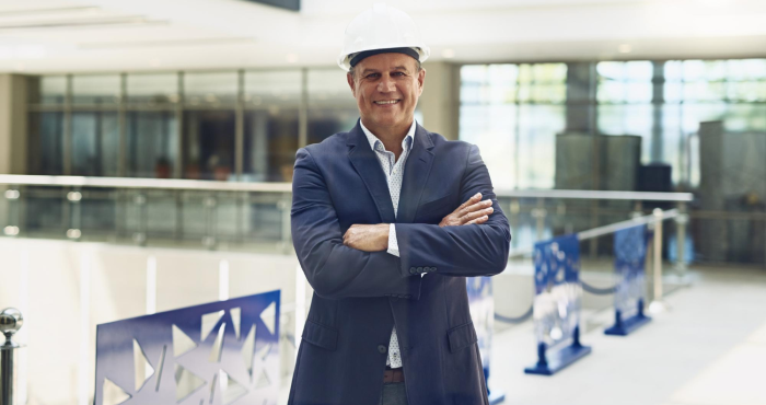 DRO ejecutivo con años de experiencia en construcción