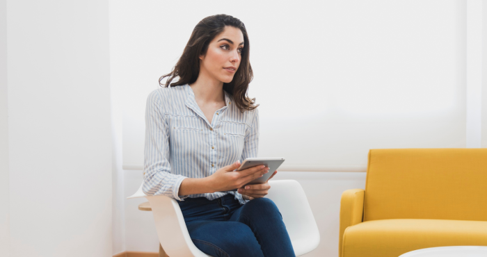 Neuropsicóloga exitosa en consultorio profesional