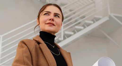 Arquitecta experimentada con capacidad de visión y argumentación