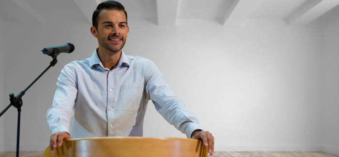 Estudiante de maestría política recibe preparación avanzada