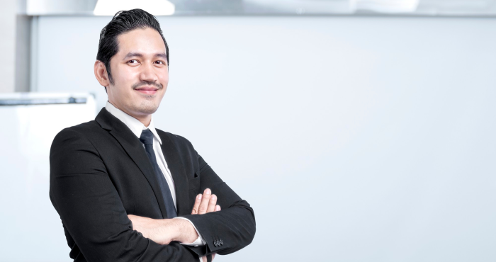 Profesional que labora en gestoría pública mexicana