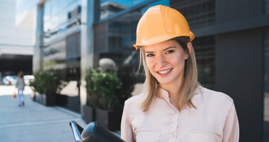Diseñadora estudia maestría en Administración de Construcción UP