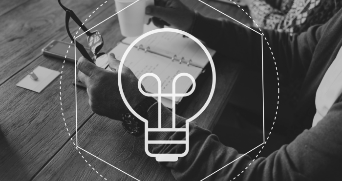 Símbolo de bombilla representa innovación empresarial