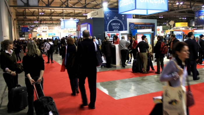 Gente en turismo de eventos en Grecia
